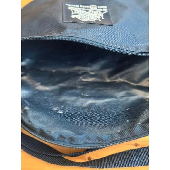 Walt Disney World Vintage Navy Fannypack - Picture 6 of 7